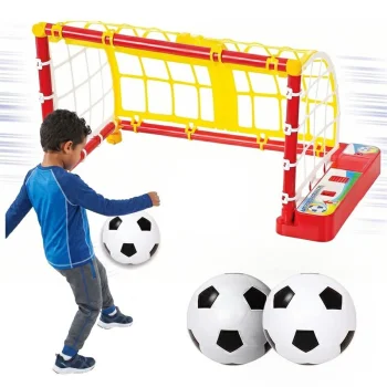 Judantys futbolo vartai su kamuoliais