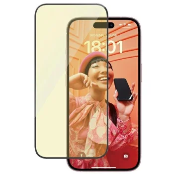 „PanzerGlass Ultra-Wide Fit“ apsauginis stiklas su filtru, skirtas iPhone 15