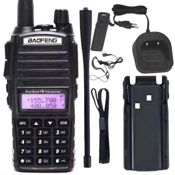 Racija Baofeng UV-82, 8W, ryšio atstumas iki 15 km, žibintuvėlis, 2800 mAh, juoda