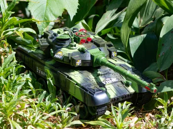 Nuotoliniu būdu valdomas tankas RC War Tank 9993 2.4 GHz, miško kamufliažas