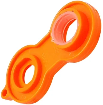 Wrench for screwing on aerators