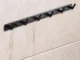 Sieninė drabužių ir rankšluosčių kabykla su 6 kabliukais, 54.5 cm, juoda