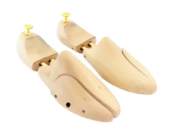 Wooden Feet for Shoe Storage to Prevent Deformation (Size 39 - 40)