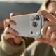 AmazingThing iPhone 17 Pro / 17 Pro Max kameros stiklas su rėmeliu, sidabrinis