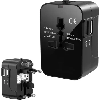 Universalus kelioninis adapteris su 2 USB jungtimis, juodas