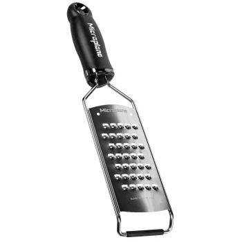 Trintuvė Microplane Gourmet Grater labai stambi, juoda / sidabrinė