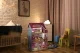 ECOTOYS medinis lėlių namelis su LED apšvietimu ir baldais 133618