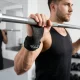Odinės gimnastikos delnų apsaugos 4FIZJO prisitraukimams ir krosfitui, juodos