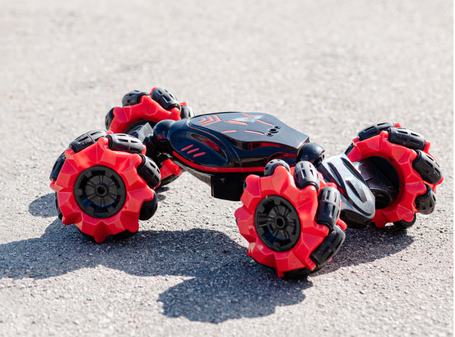 Maxlife MXRC-100 dvipusis radijo bangomis valdomas kaskadininkų automobilis, raudonas