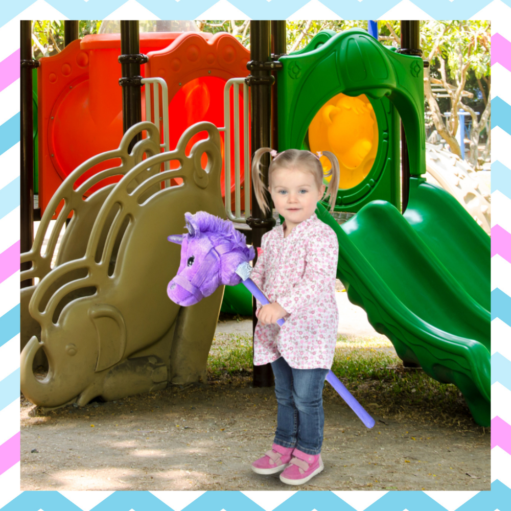 Pliušinis vienaragis ant lazdos Hobby Horse su garsu Violetinis