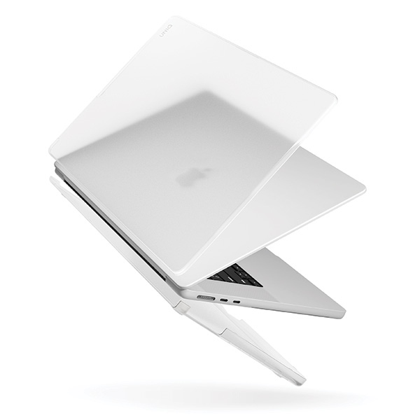 Uniq Claro MacBook Air 15'' case (2023) - transparent