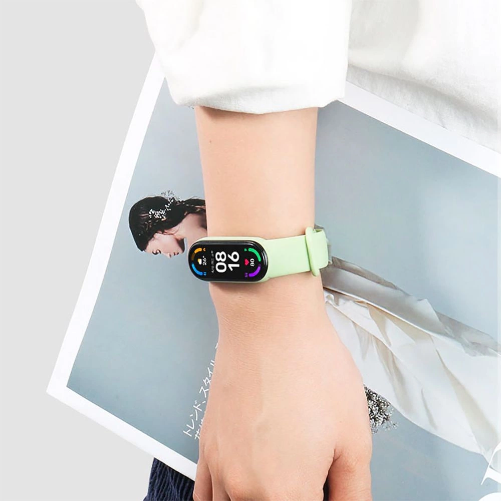 Tech-Protect IconBand strap for Xiaomi Mi Smart Band 5 / 6 / 7 / NFC - red