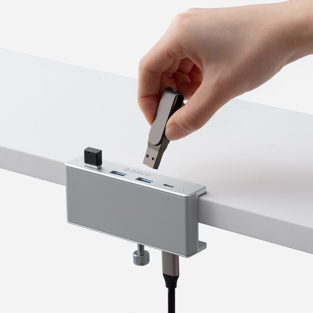 Orico MH4PC prie stalo tvirtinamas USB-C šakotuvas, sidabrinis