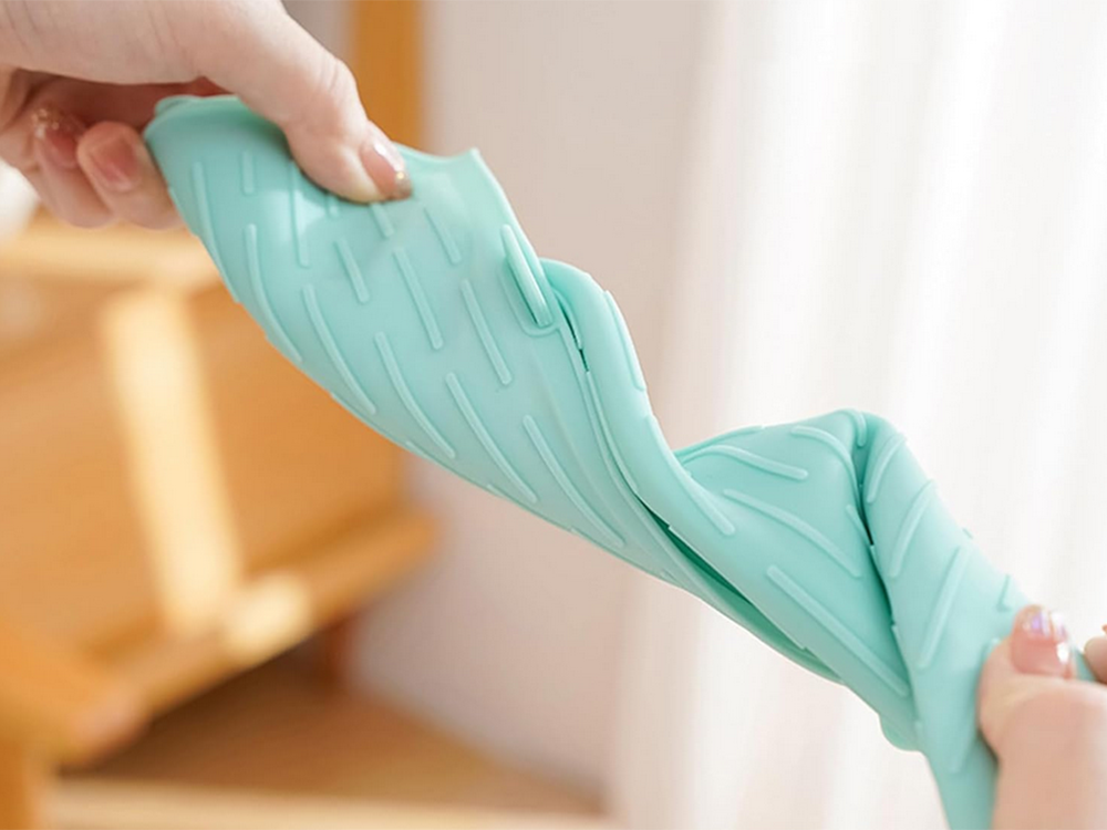 Silicone Heat Resistant Case and Mat for Hair Straightener 24509