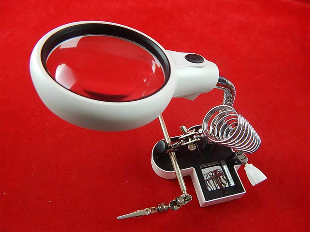 Third Hand Soldering Stand with LED Magnifier 4.5x / 11x