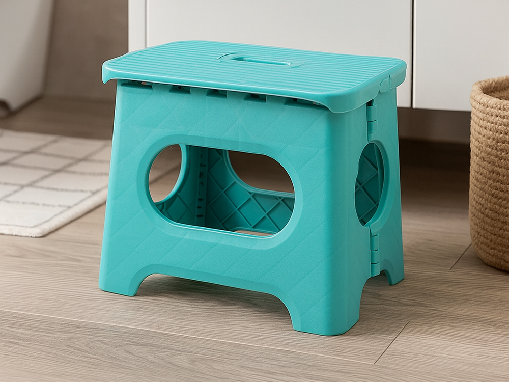 Folding Plastic Step Stool with Carrying Handle