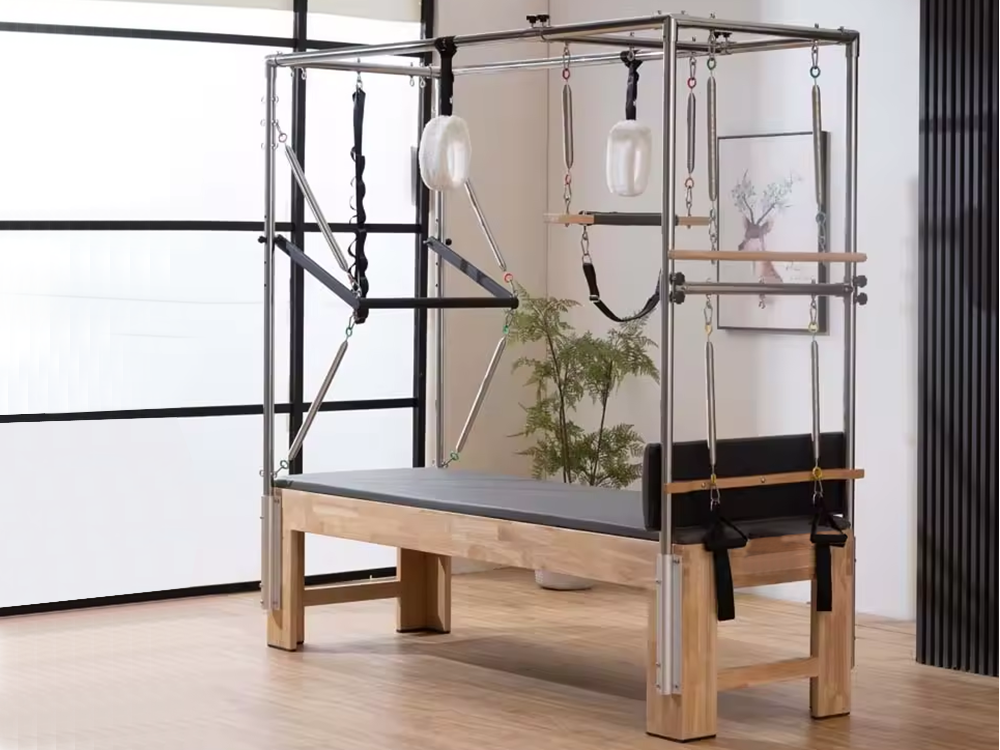Pilates treniruoklis Reformer Cadillac