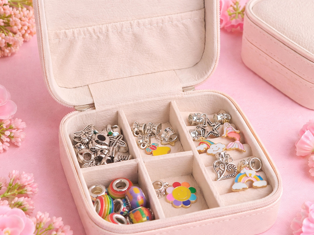 Kids Charm Bracelet and Necklace Making Kit with Jewelry Box, Multicolor