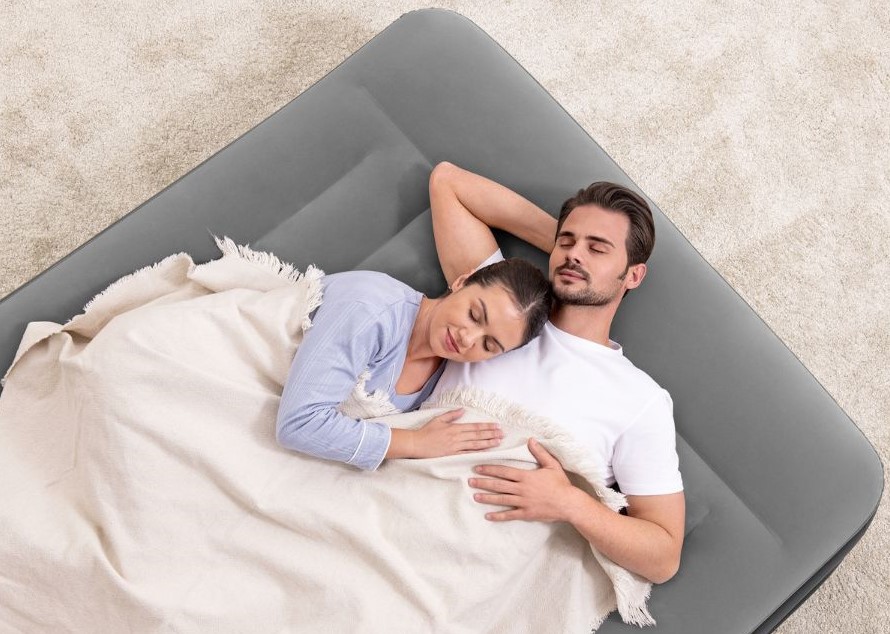 Bestway Double Air Mattress with Pump 203x152x46cm