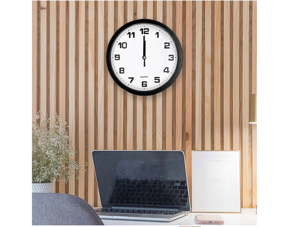 Large Silent Wall Clock with Second Hand, 20 cm, Black